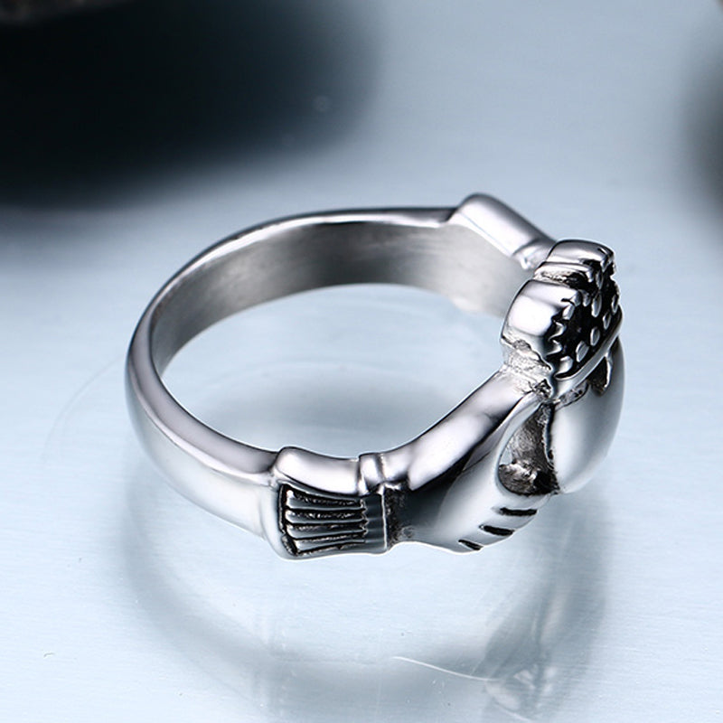 Classic Claddagh Ring - Free Claddagh Rings